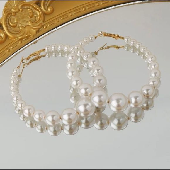 Large Pearl Hoop Earrings - Picture 3 of 5